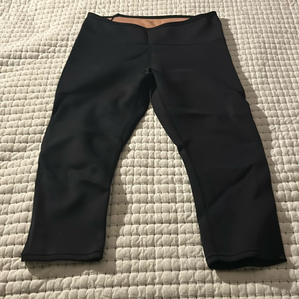 Copper Slim Thermal Capri Leggings w/ Mesh on legs